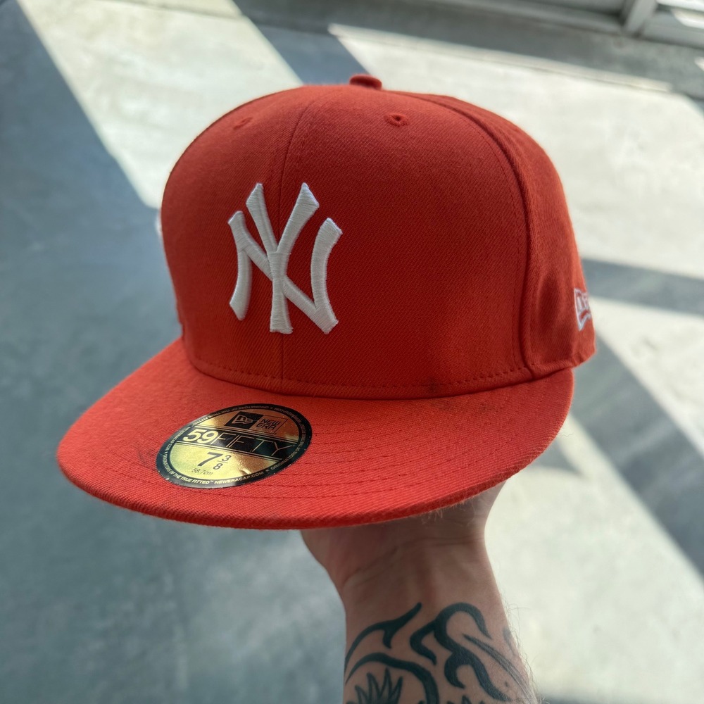 New Era 59FIFTY New York Yankees Fitted Hat Orange White Size 7 3/8 MLB Cap